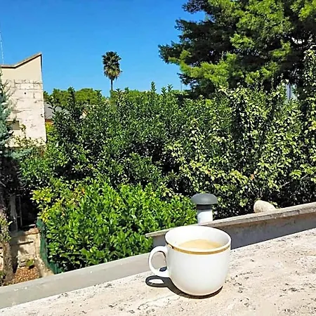 Apulia Time בית הארחה *